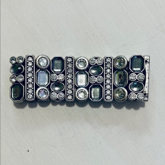 Lia Sophia Jewelry PARTY FAVOR Stretch Bracelet in Silver Size M/L - Picture 1 of 3